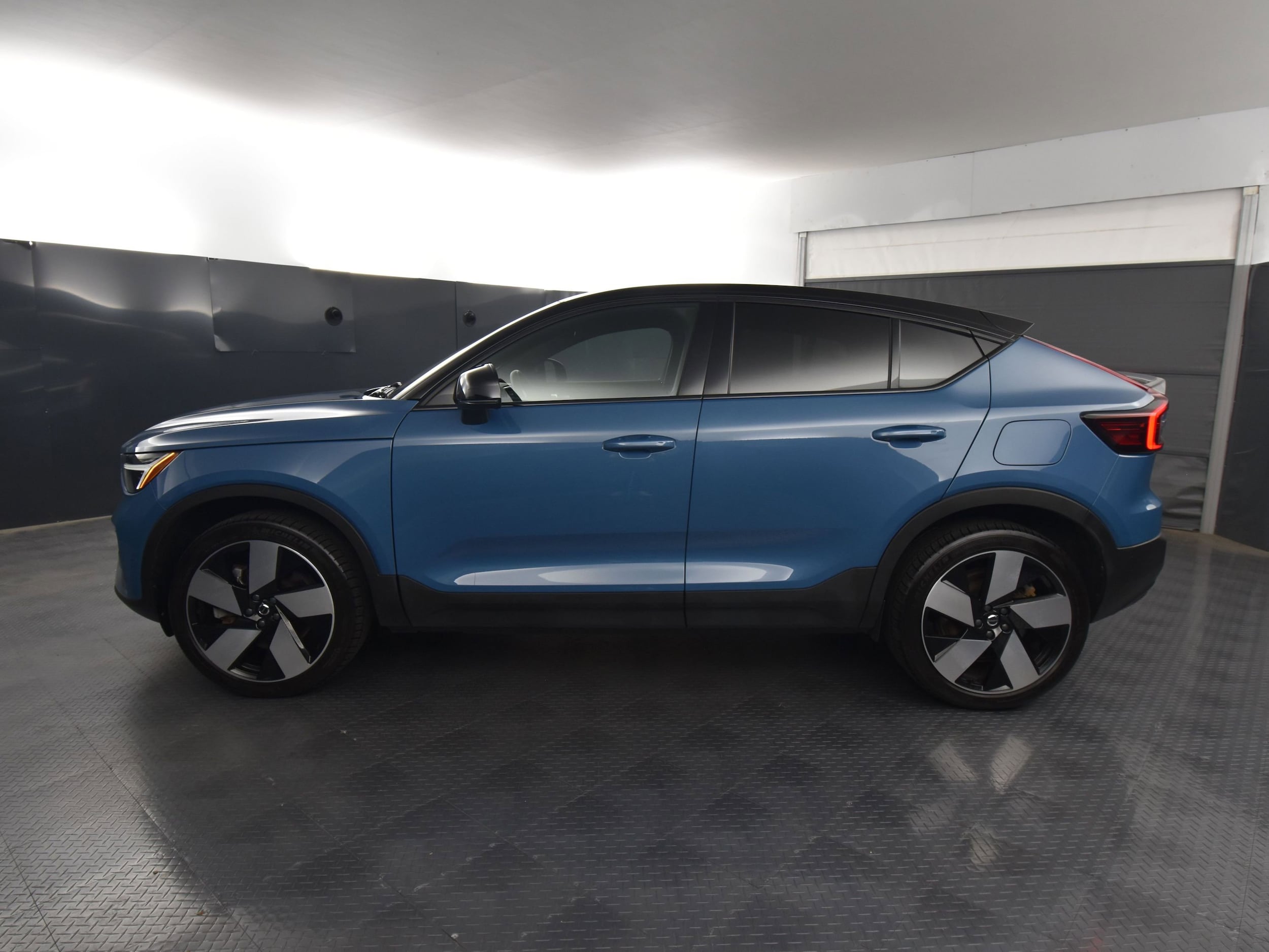Used 2022 Volvo C40 Ultimate with VIN YV4ED3GB4N2007352 for sale in Rochester, NY