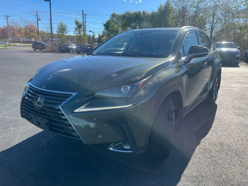 2021 Lexus NX 300 photo 3