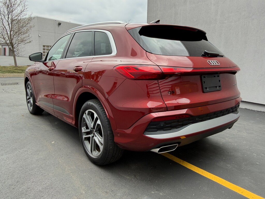 Used 2025 Audi Q5 2.0T Prestige SUV