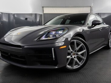 2026 Porsche Panamera 4 Hatchback