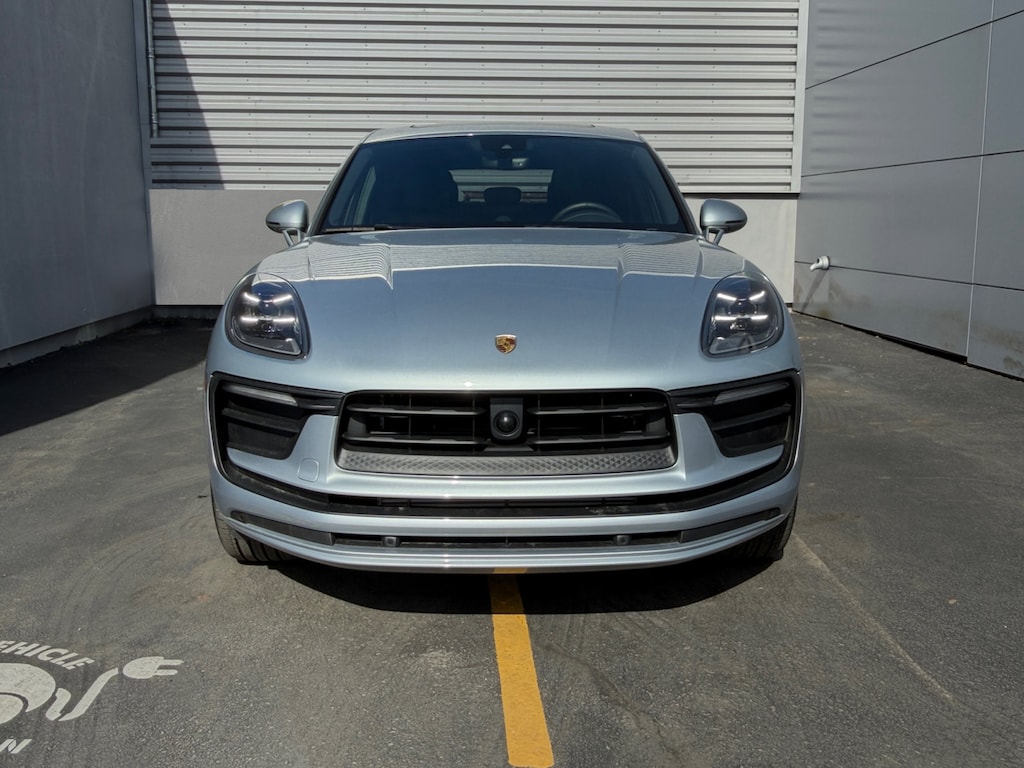 Certified 2025 Porsche Macan SUV