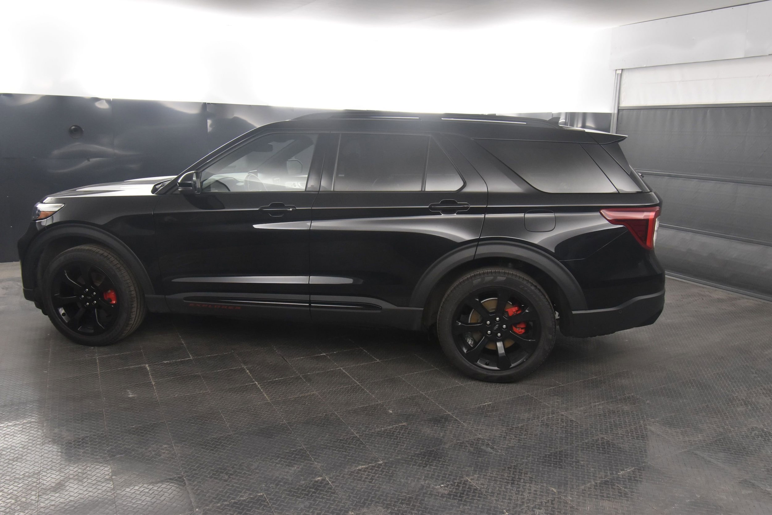 Used 2022 Ford Explorer ST with VIN 1FM5K8GC3NGA97350 for sale in Rochester, NY