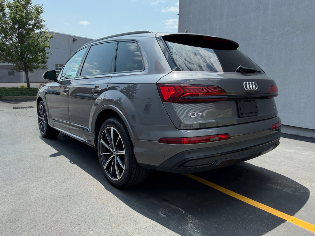 Used 2023 Audi Q7 55 Premium Plus SUV
