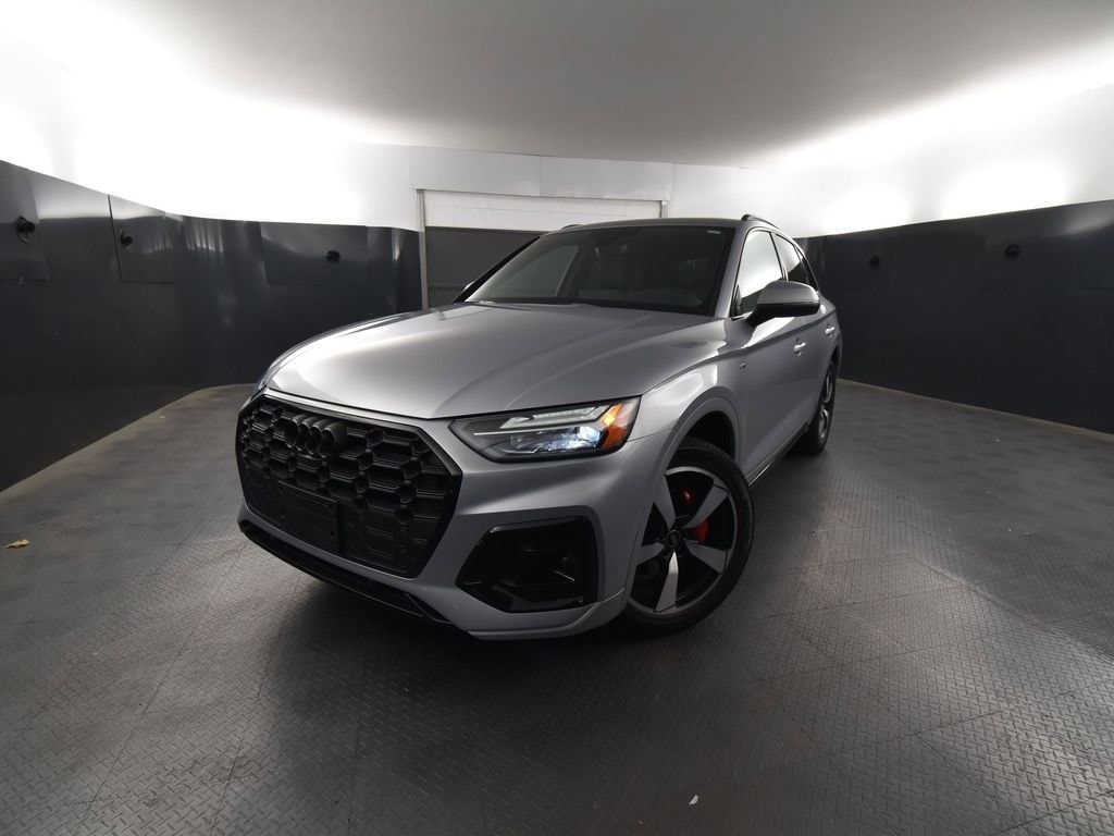 2024 Audi Q5 Premium Plus's photo