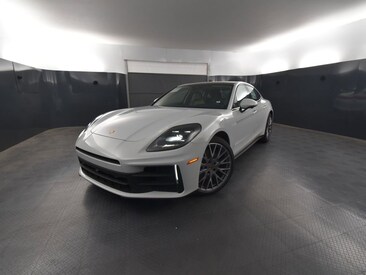 2025 Porsche Panamera 4 Hatchback