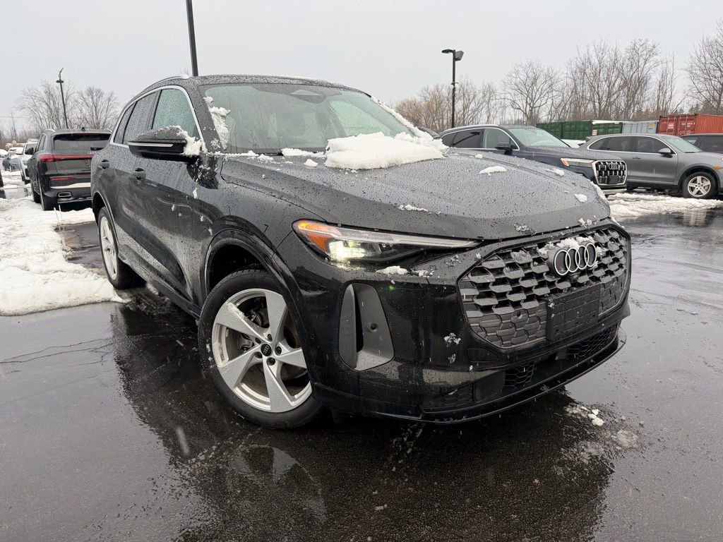 2025 Audi Q5 45 Premium Plus's photo