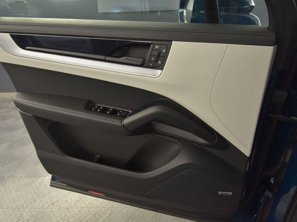 2026 Porsche Cayenne Base - Photo 22