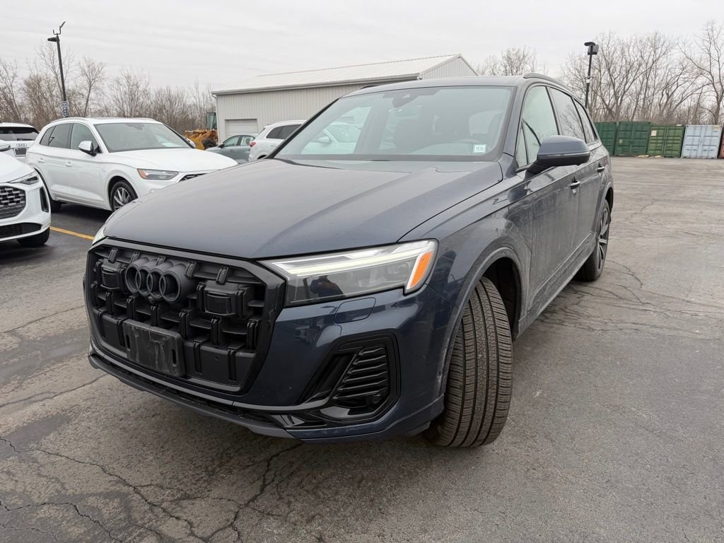 Used 2025 Audi Q7 45 Premium Plus SUV