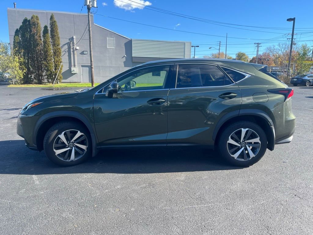 2021 Lexus NX 300 photo 4