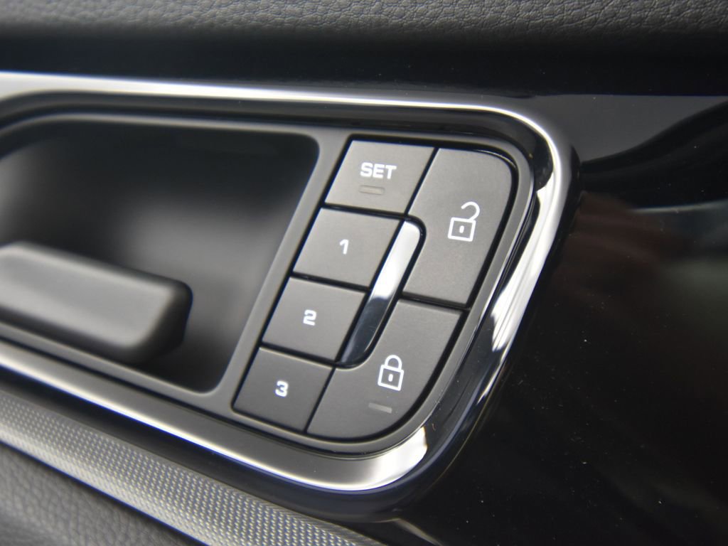 2025 Porsche Panamera Base - Photo 24