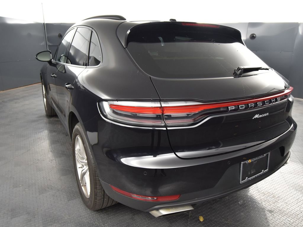 2021 Porsche Macan Base photo 2