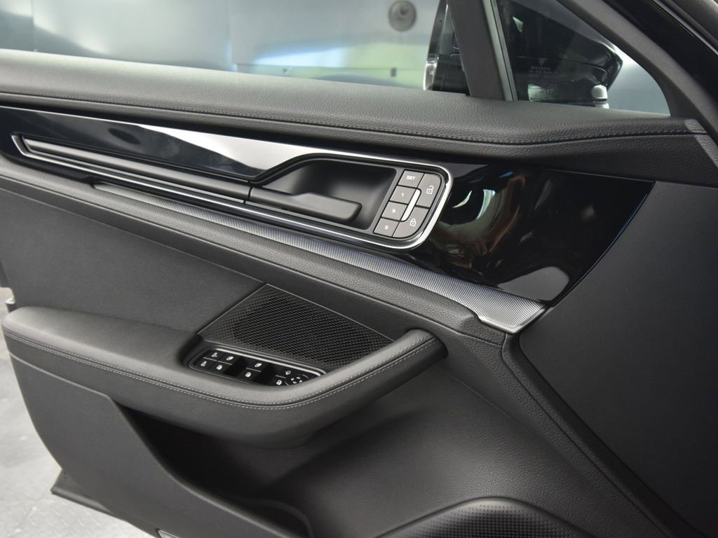 2025 Porsche Panamera Base - Photo 23
