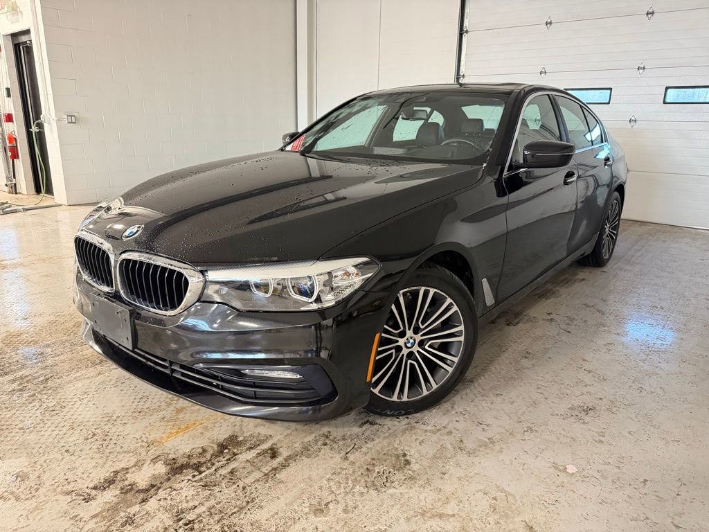 2018 BMW 5 Series 530i's photo