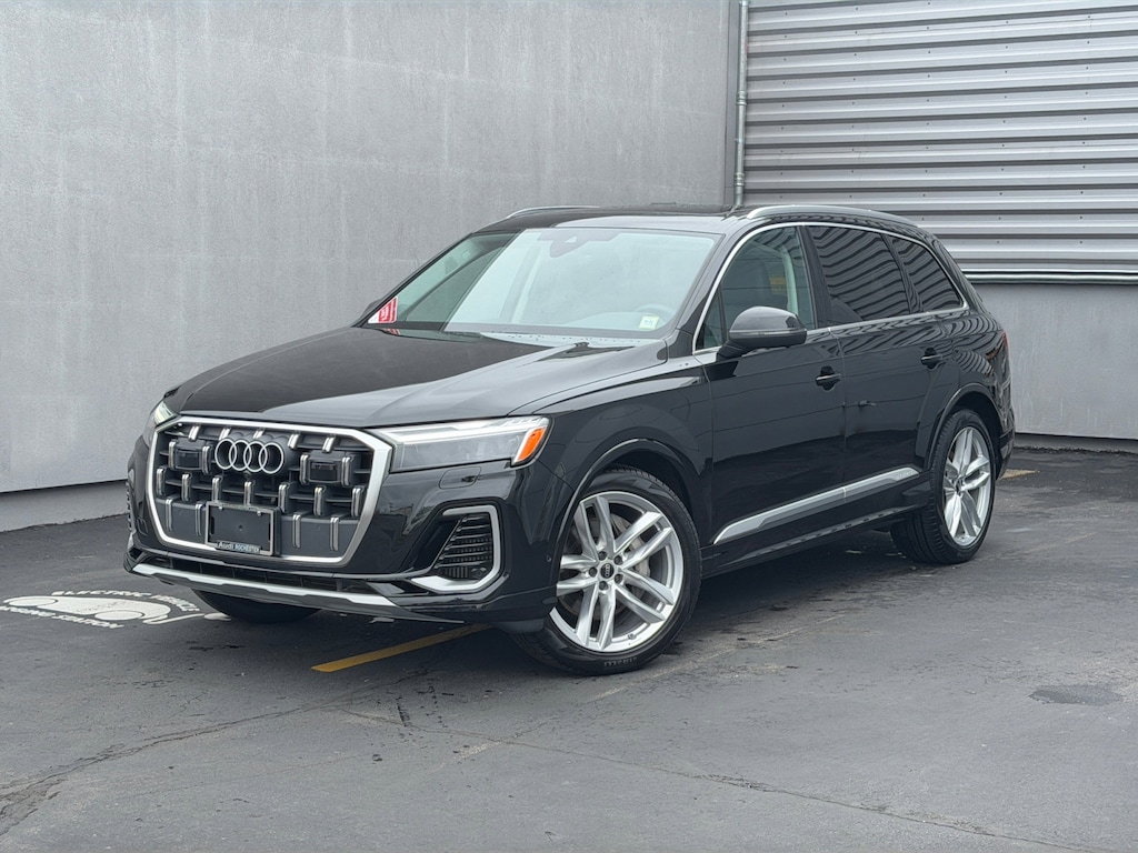Used 2025 Audi Q7 55 Premium Plus SUV
