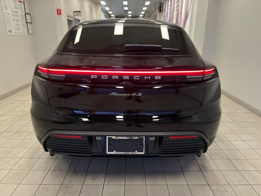 New 2025 Porsche Macan Electric 4S SUV