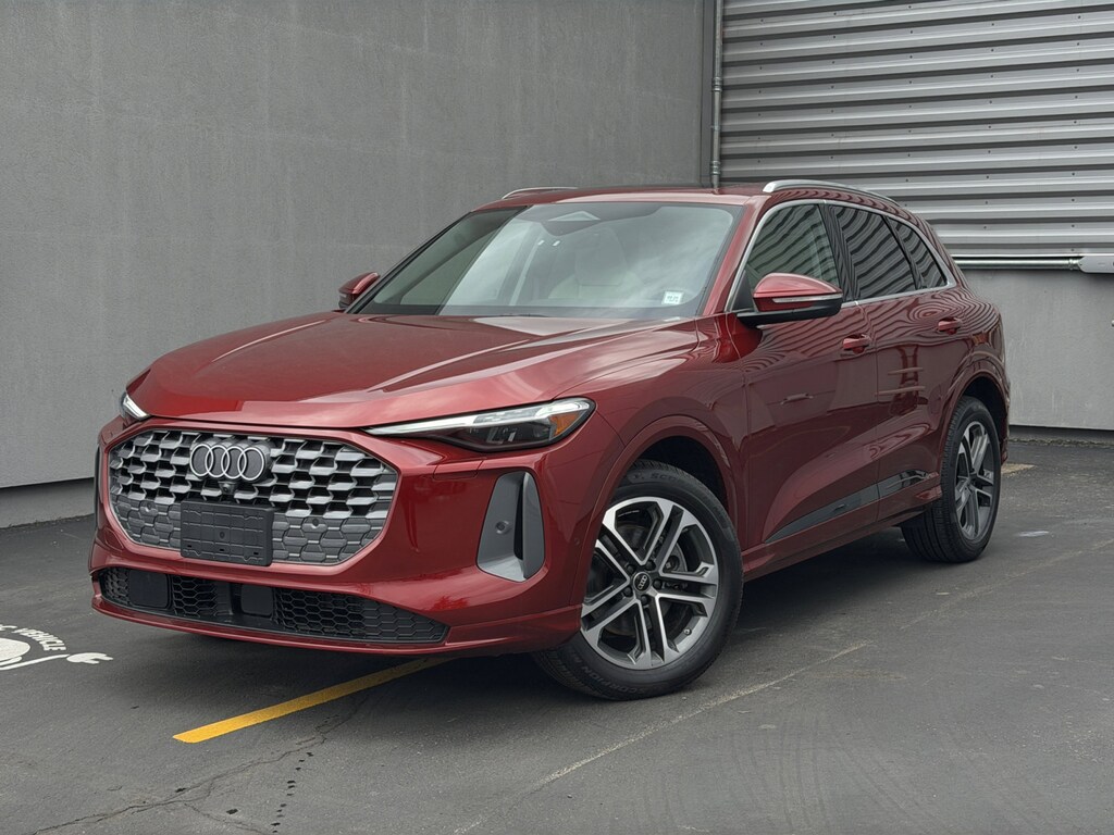 Used 2025 Audi Q5 2.0T Prestige SUV