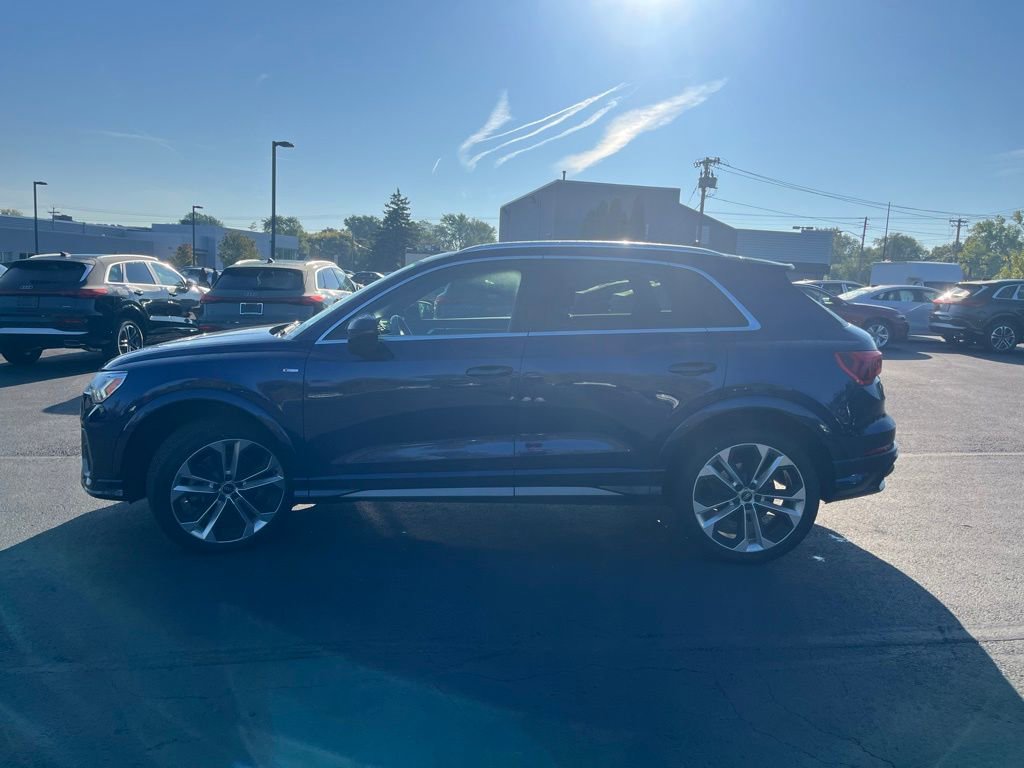 2021 Audi Q3 S line Premium Plus photo 4
