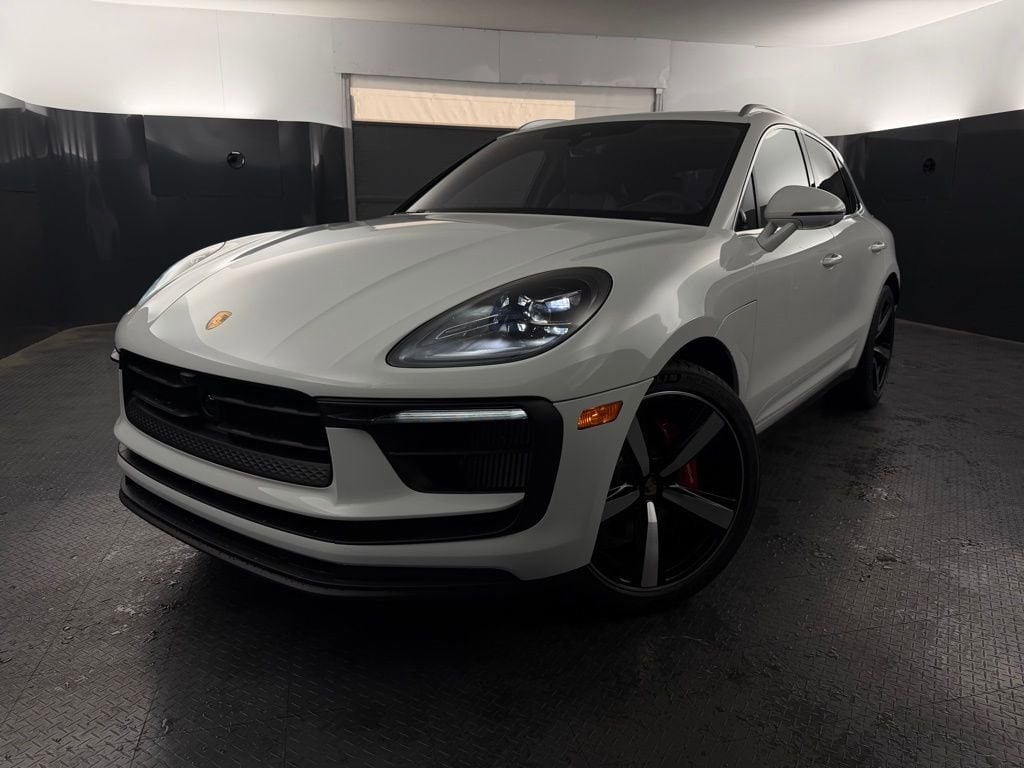 2026 Porsche Macan S