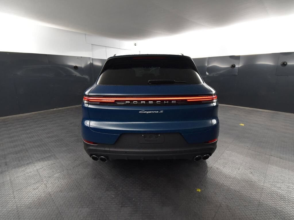 New 2024 Porsche Cayenne S SUV