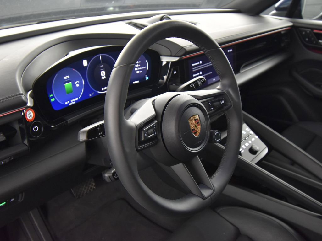 2024 Porsche Macan Electric 4 photo 4