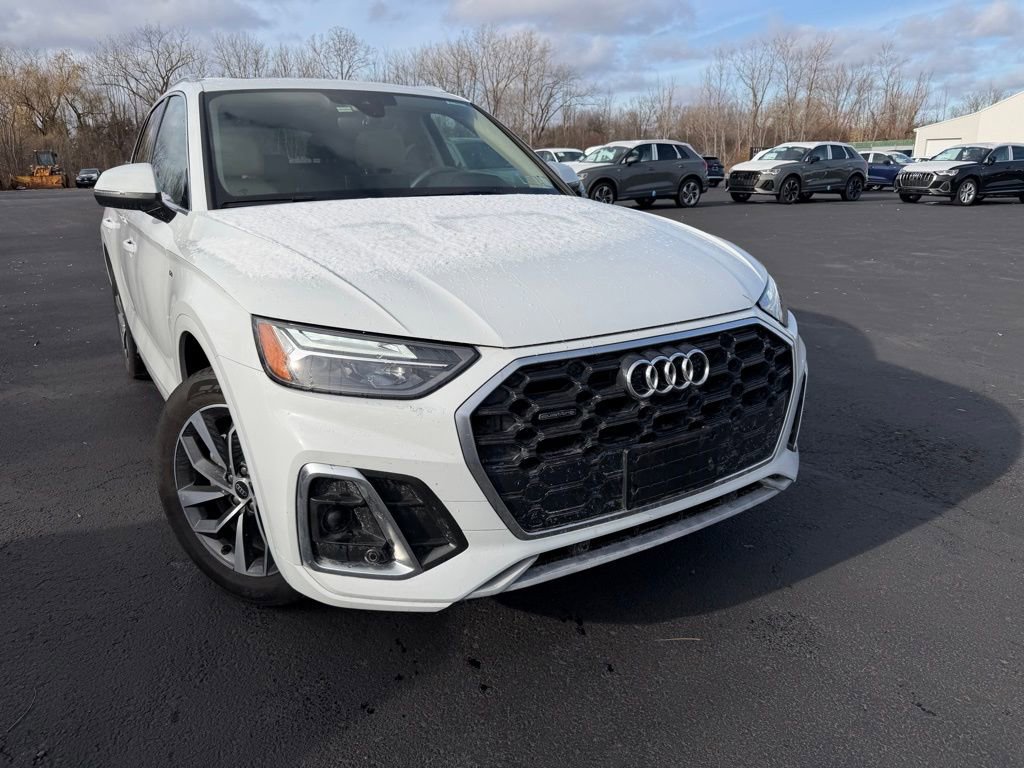 2023 Audi Q5 Premium's photo