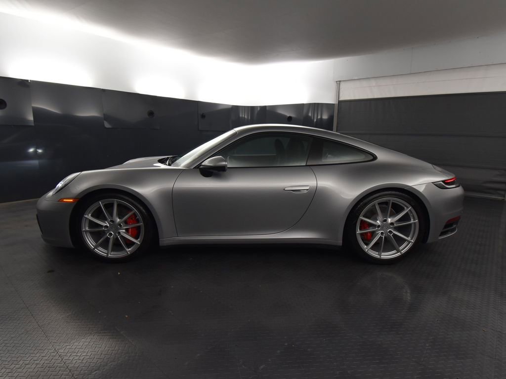 2021 Porsche 911 S photo 2