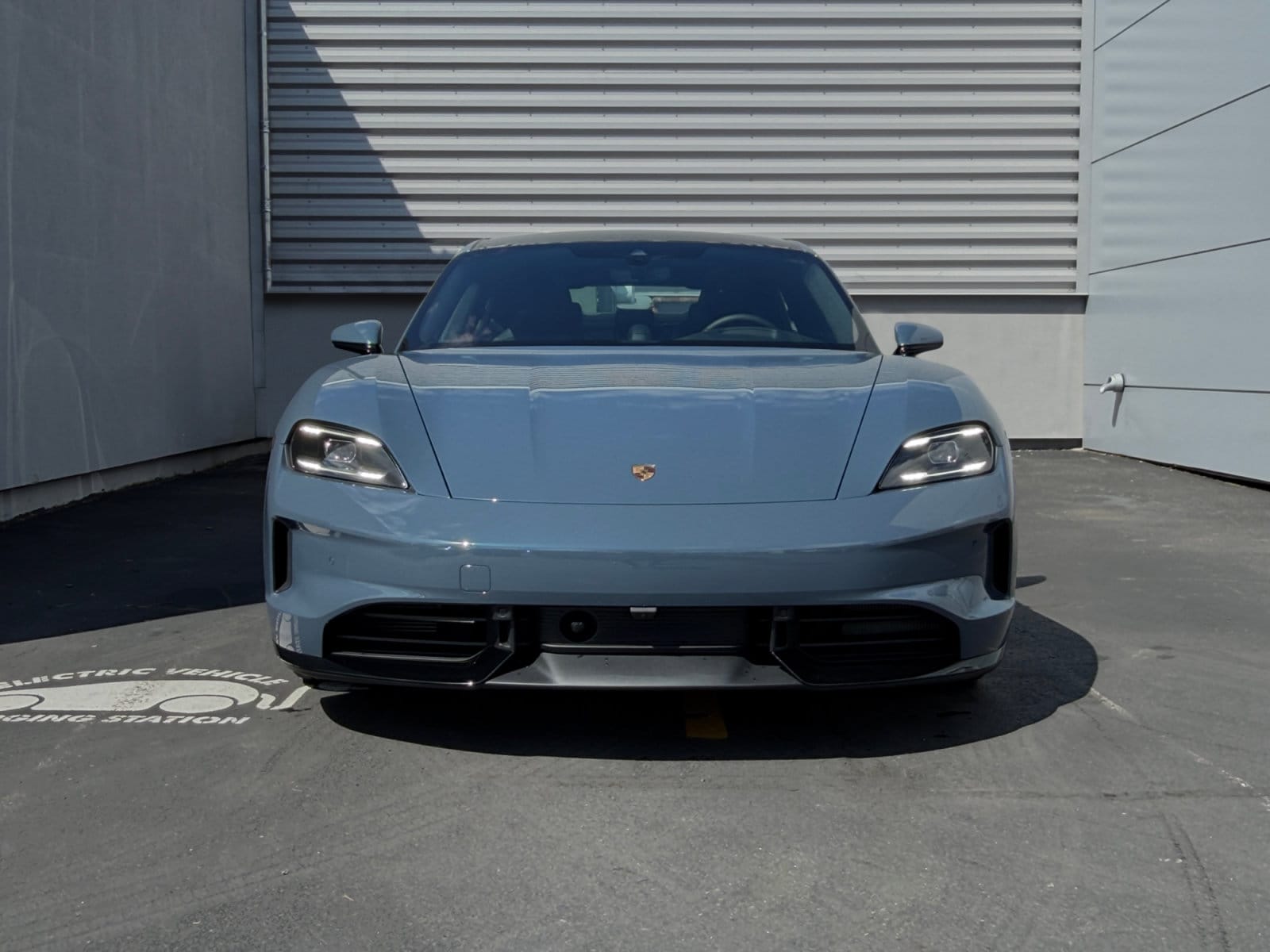2026 Porsche Taycan GTS - Photo 6