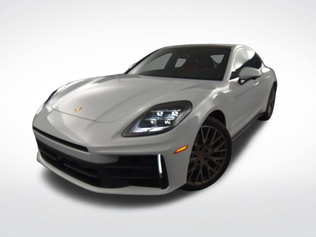 2025 Porsche Panamera Base's photo