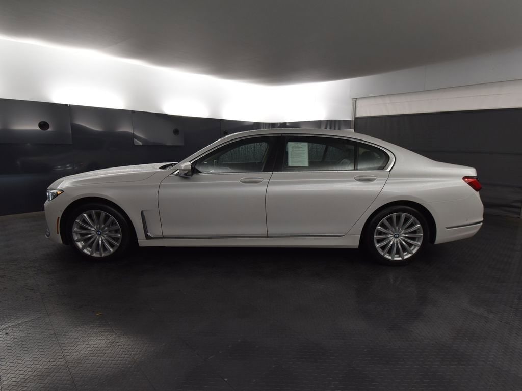 Used 2022 BMW 7 Series 740i xDrive Sedan