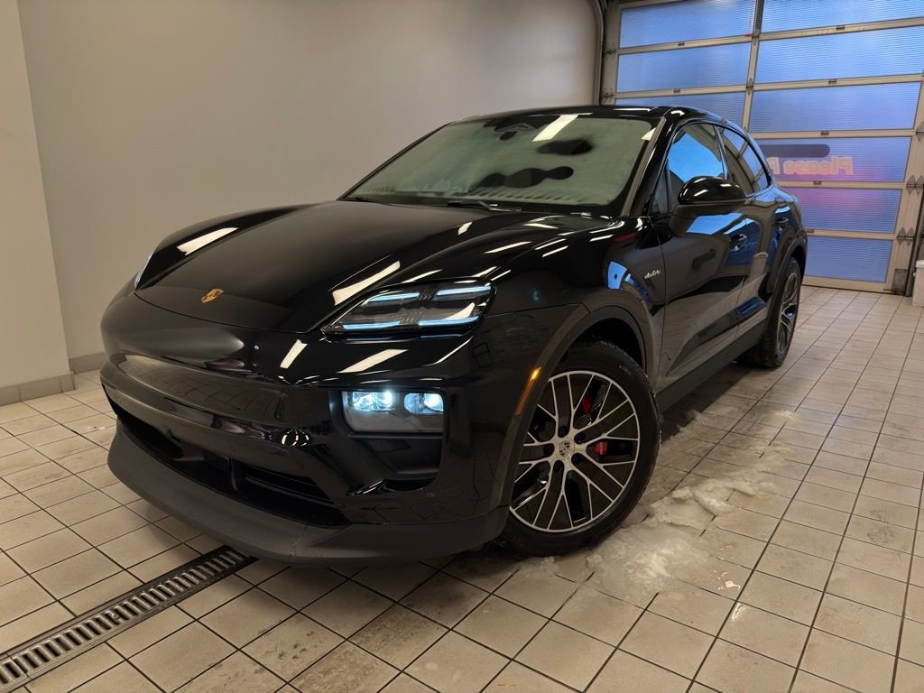 New 2025 Porsche Macan Electric 4S SUV