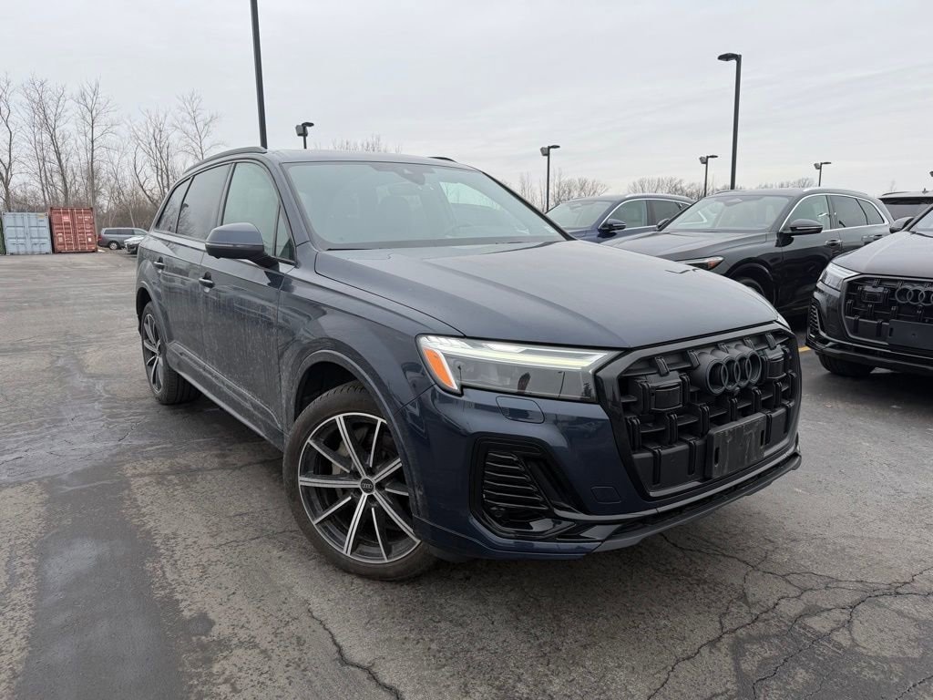 Used 2025 Audi Q7 45 Premium Plus SUV