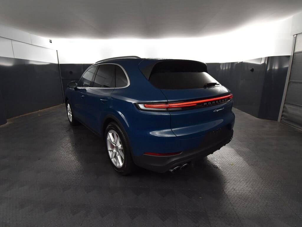 New 2024 Porsche Cayenne S SUV