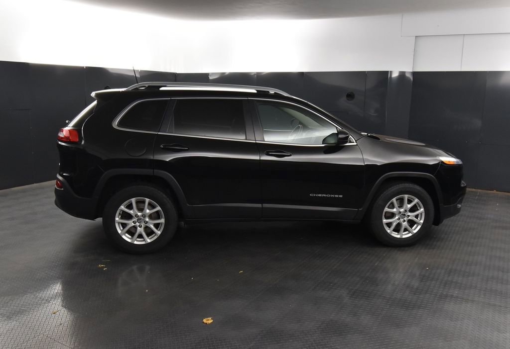 2017 Jeep Cherokee Latitude photo 4