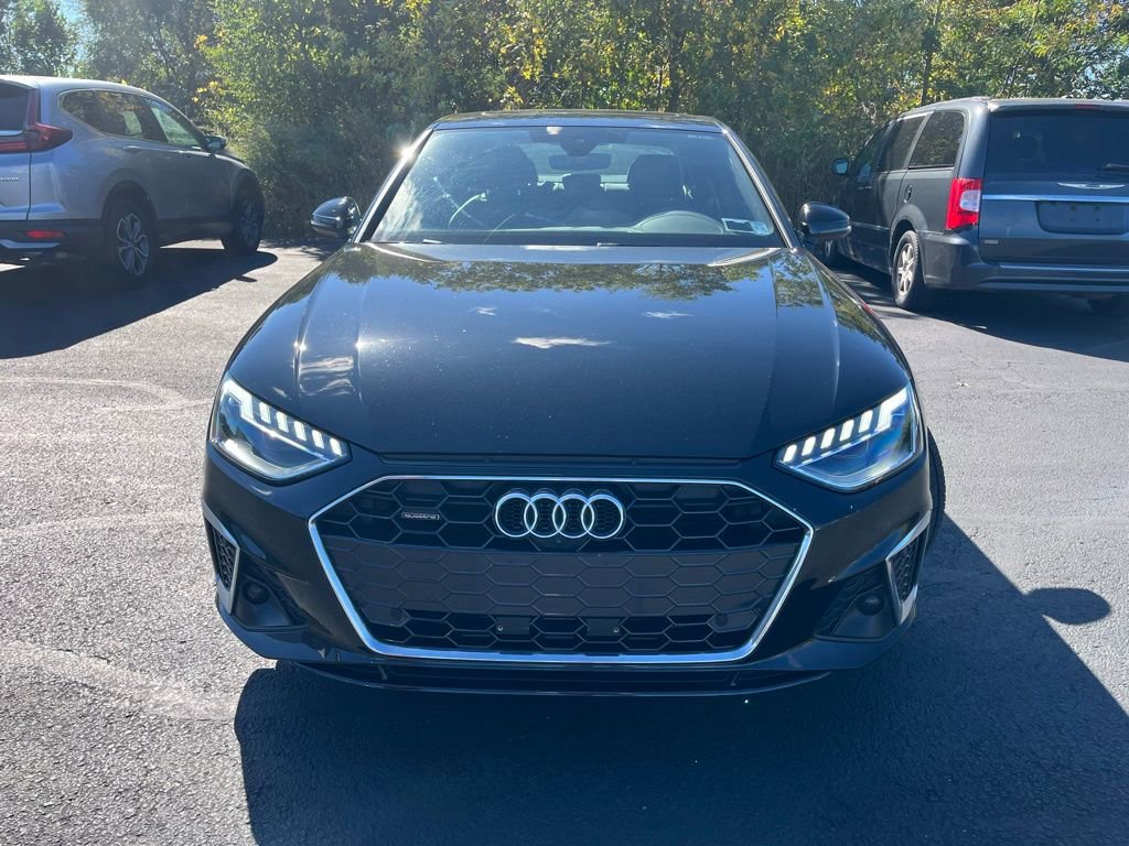 2022 Audi A4 45 S line Premium Plus photo 2