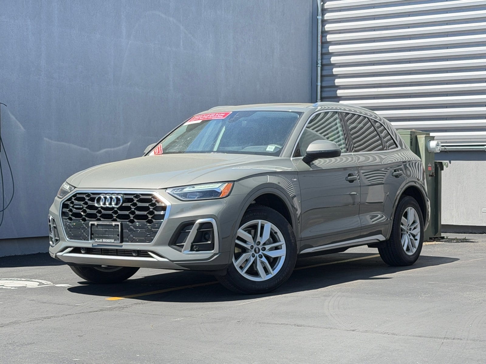 2023 Audi Q5 45 Premium's photo