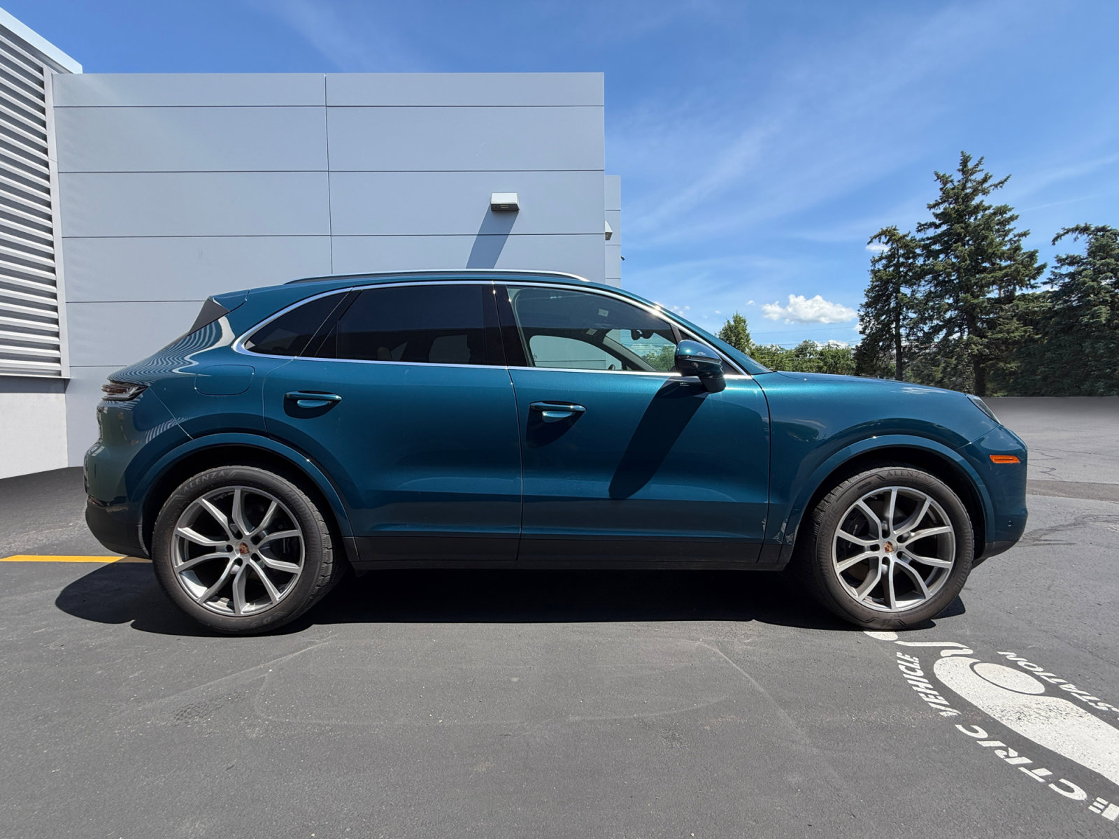2026 Porsche Cayenne Base - Photo 12
