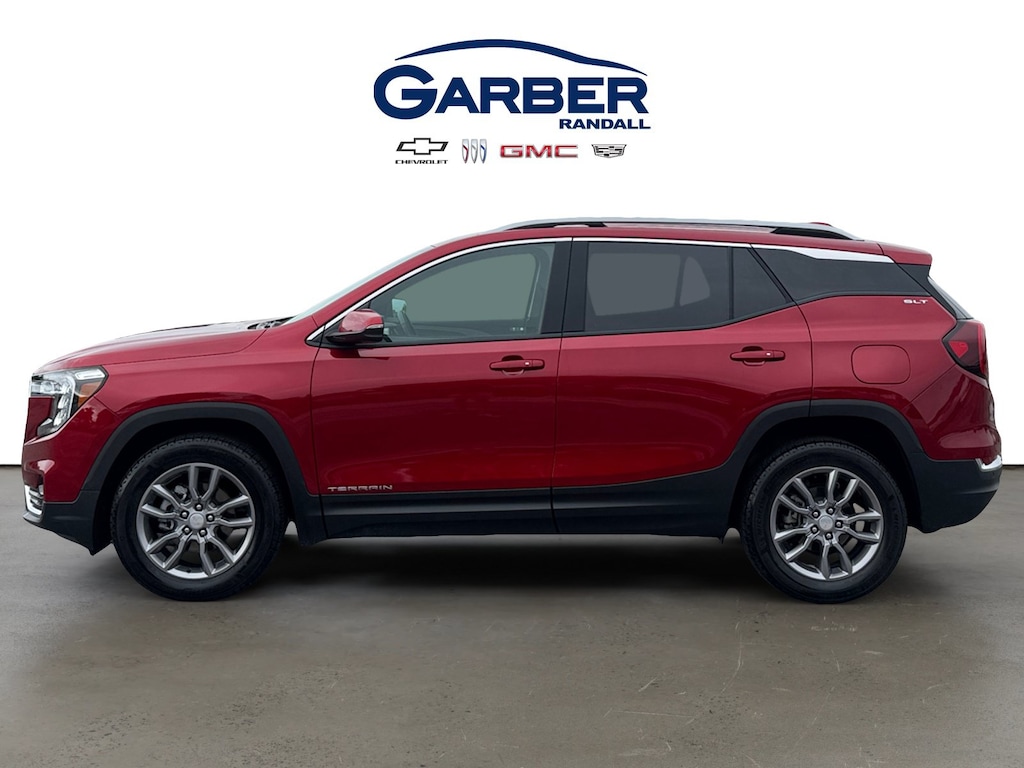 Used 2024 GMC Terrain SLT SUV