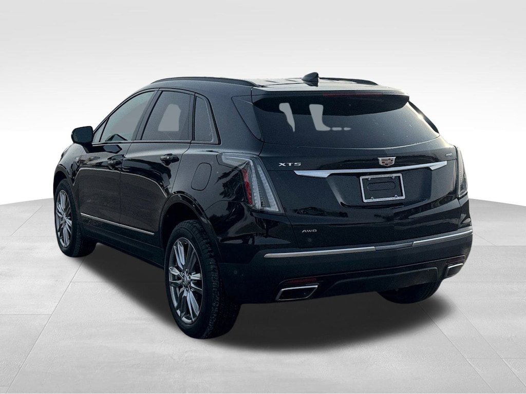 Used 2025 CADILLAC XT5 Sport SUV