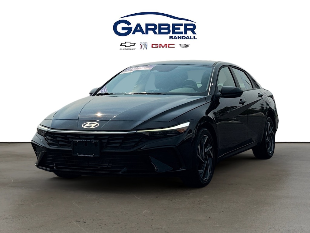 Used 2025 Hyundai Elantra SEL Sport Sedan