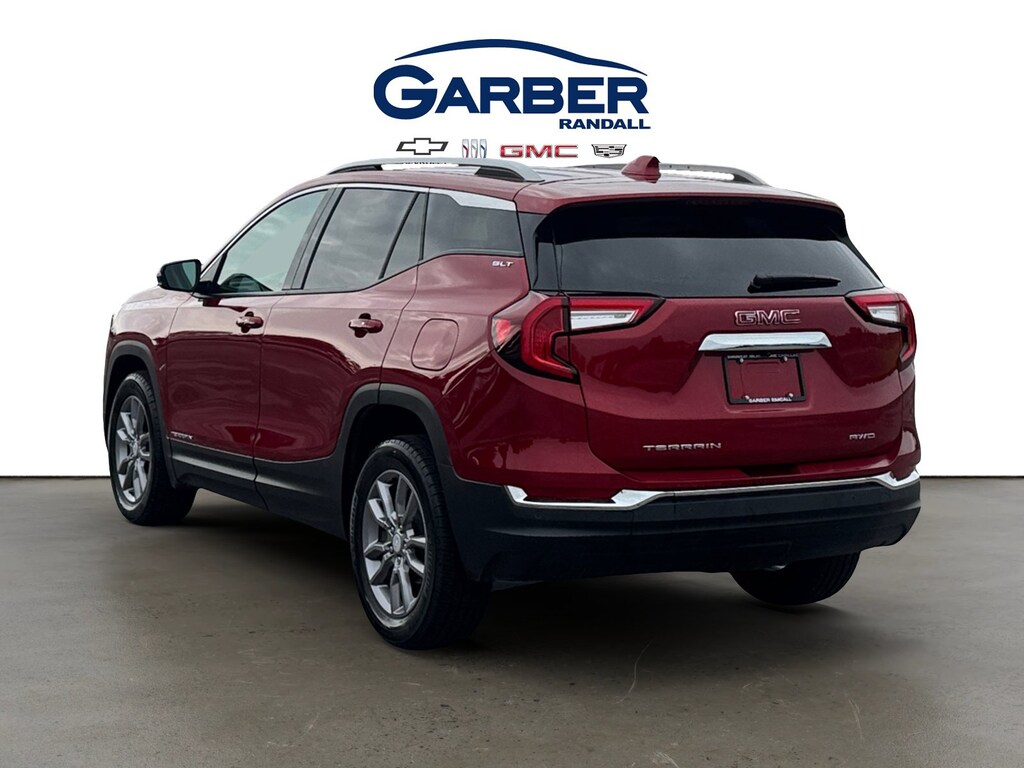Used 2024 GMC Terrain SLT SUV