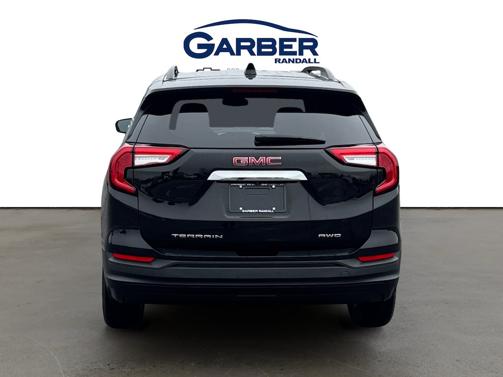 Used 2023 GMC Terrain SLE SUV