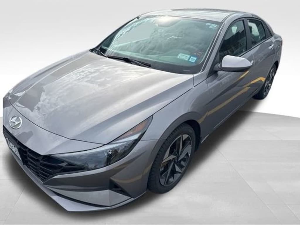 Used 2023 Hyundai Elantra SEL Sedan
