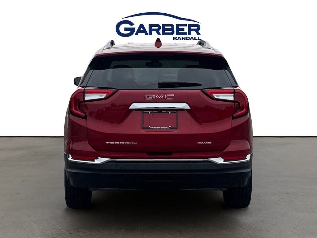 Used 2024 GMC Terrain SLT SUV