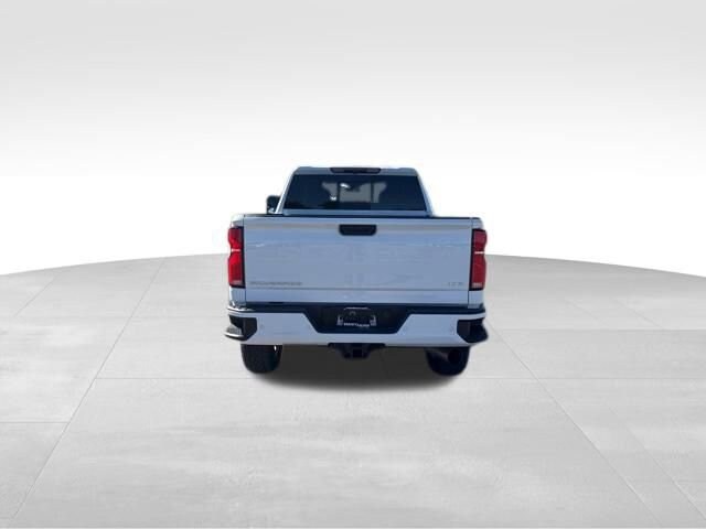 2024 Chevrolet Silverado 3500HD LTZ photo 4