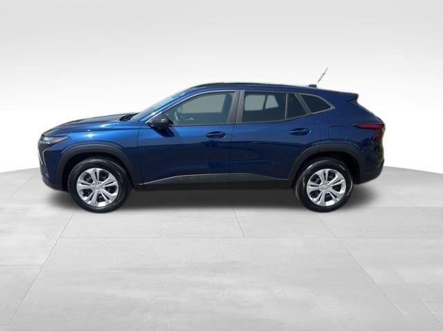 Used 2024 Chevrolet Trax LS with VIN KL77LFE27RC040510 for sale in Canandaigua, NY