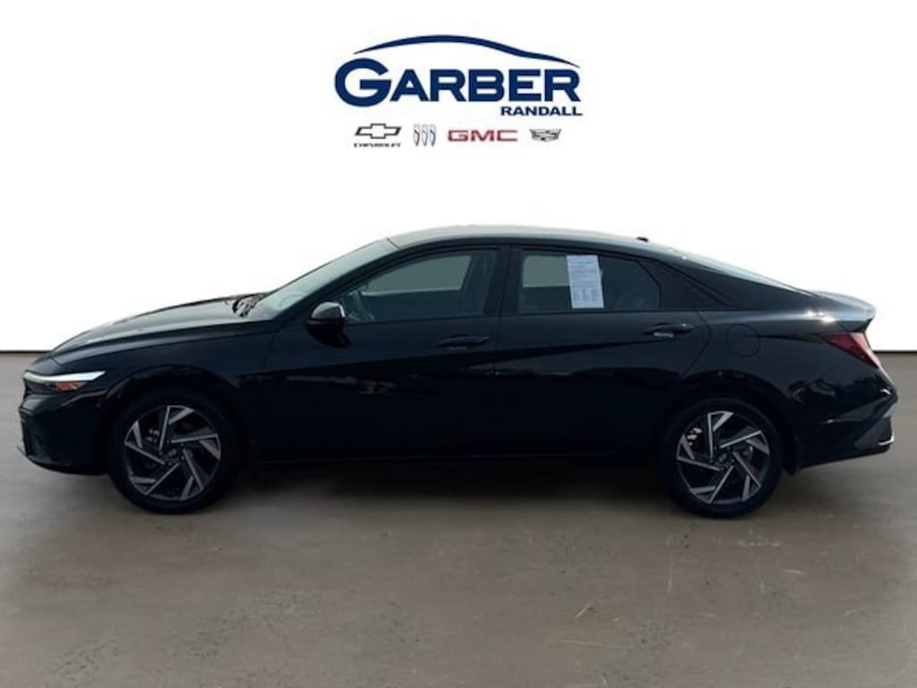 Used 2025 Hyundai Elantra SEL Sport Sedan