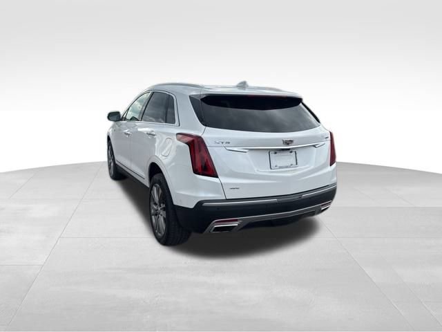 2021 Cadillac XT5 Premium Luxury photo 3