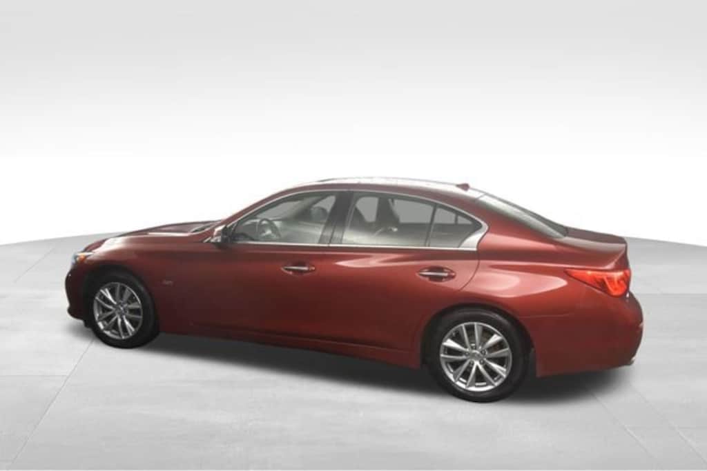 Used 2016 INFINITI Q50 2.0t Premium Sedan