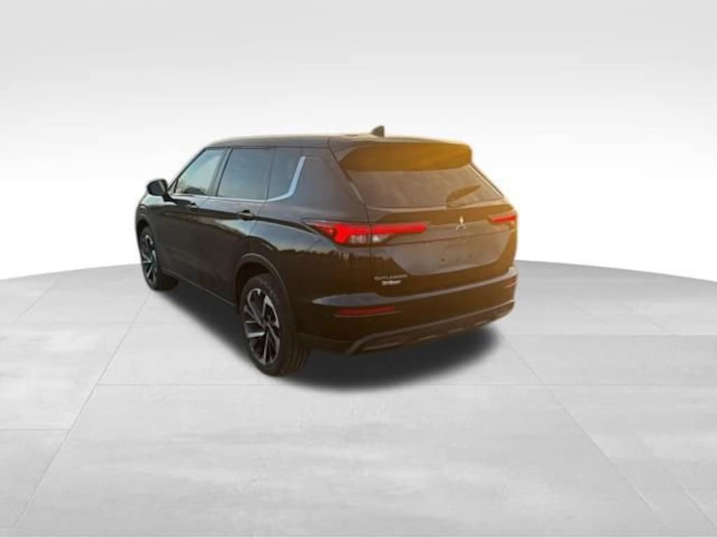 Used 2022 Mitsubishi Outlander ES 2.5 S-AWC CUV