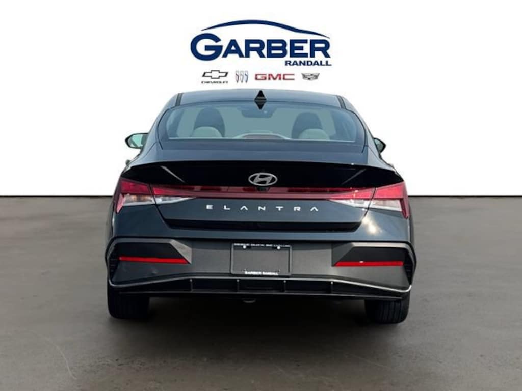 Used 2025 Hyundai Elantra SEL Sport Sedan